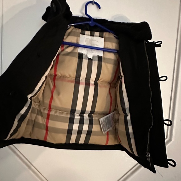 So cute Burberry boy or girl parka goose down coat jacket 18m/24m NWOT - Picture 3 of 6